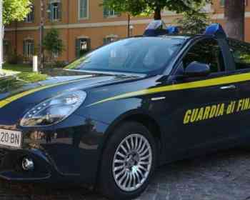 金额卡在3000欧以下，多地空壳公司联动开票，撒丁岛华人老板80万欧财产被扣！