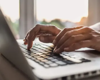 几分钟被骗走12万欧元！米兰男子接到一通“假警官电话”，多年积蓄瞬间清零