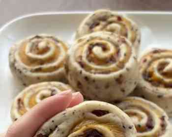 左滑开蒸！小米南瓜红枣年糕馒头！！