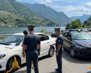 罚款、扣车、吊销驾照！米兰华人“黑出租”在科莫被查！