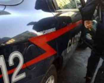 15岁少年在酒吧倒酒！华人女店主被当场举报，店铺立刻被封