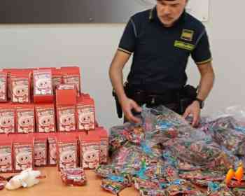 假冒Labubu和宝可梦卡牌堆满车厢！一华人男子在意大利被立案调查