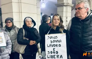 1.2万人小镇却有2800名移民！费拉拉居民寒夜上街怒喊：我们真的累了！