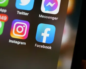 👮Facebook一条视频牵出卖淫案，普拉托警方查封公寓扣押巨款