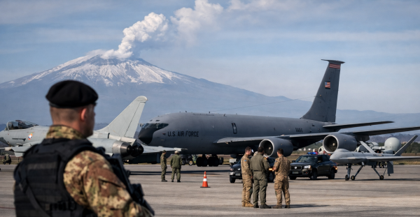 意大利拒绝美国军机降落！西西里基地突发外交风波