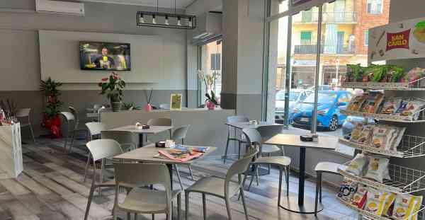 酒吧出售 有刮刮卡 老虎机