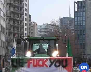 百辆拖拉机堵住米兰中央车站，意大利农民强烈反对欧盟—南美自贸协定