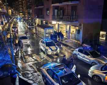 桌椅乱飞玻璃被砸！圣雷莫华人酒吧女子遭两名男子暴力围殴