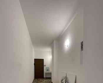 米兰精装修两室一厅出租 | Maciachini黄线地铁口