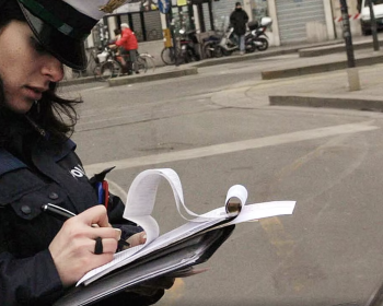 就因一张没付的交通罚单，意大利40岁男子7年后被捕入狱！