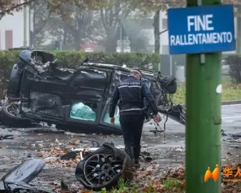 米兰离谱车祸！一个没驾照一个吸毒，撞的大G车身分离！