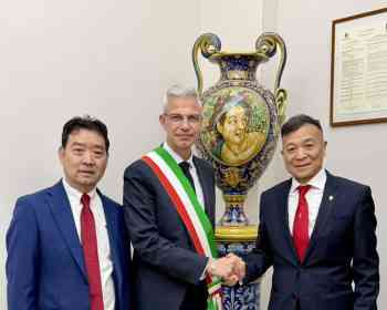 一份来自意大利陶瓷古城的邀请函