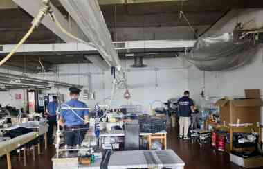 米兰3家华人工厂被查！28名工人7人身份非法，被罚近50万欧元！