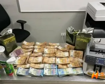 饼干盒、鞋底全藏满了钱！罗马机场聚焦飞往中国航班未申报货币行为