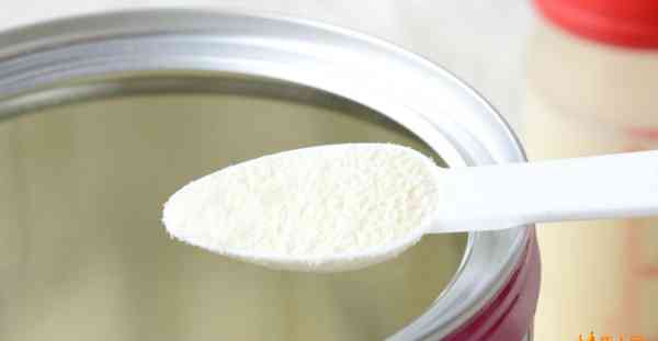 雀巢婴儿奶粉紧急召回，两批次疑似污染，家长快自查