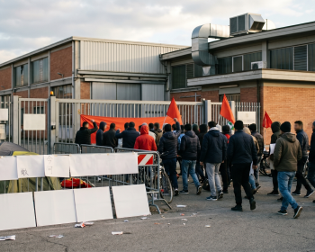 底层互害还是权利觉醒？中国籍女工首度加入意大利工会，评论区炸了！