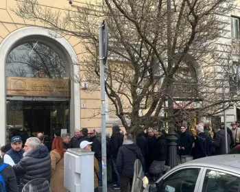 罗马排长队抢购！“长鼻子”匹诺曹2欧元纪念币正式发行