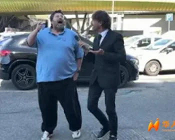 揭黑还是造谣？普拉托市长候选人街头“手撕”《鬣狗秀》记者