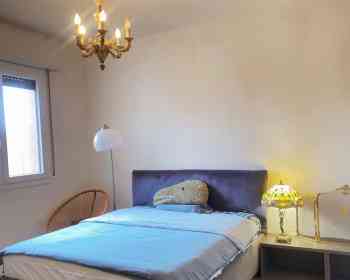 本人因工作原因不在米兰 有自住房一套准备出租有需要的联系我，短租长租都可以，爱干