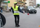 驾照都没有！华人在普拉托撞警袭警，被按倒后竟“当庭释放”？
