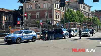 Polizia artificieri metropolitana foto Melley-2.jpg