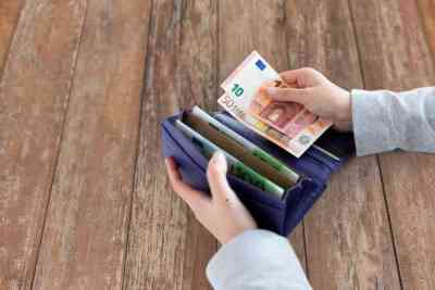 Soldi-in-contanti-fonte_Canva-piemontetopnews.it_.jpg