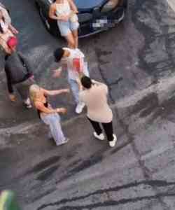 La ferita sul braccio di uno dei rissanti.jpg