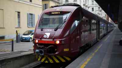 Malpensa_Express_at_Milano_Cadorna.jpg