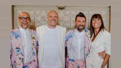 Mario Paglino e Gianni Grossi con Max Pezzali e la moglie Debora Pelamatti.jpg