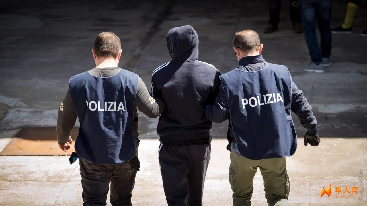l-uomo-di-origini-cinesi-e-stato-arrestato-in-provincia-di-bergamo.webp