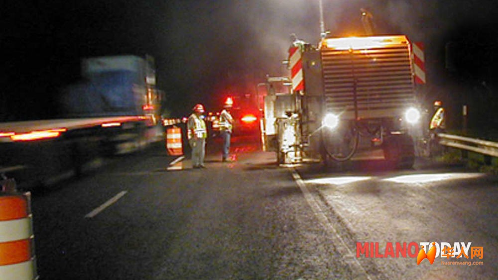 lavori_autostrada_notte.jpg
