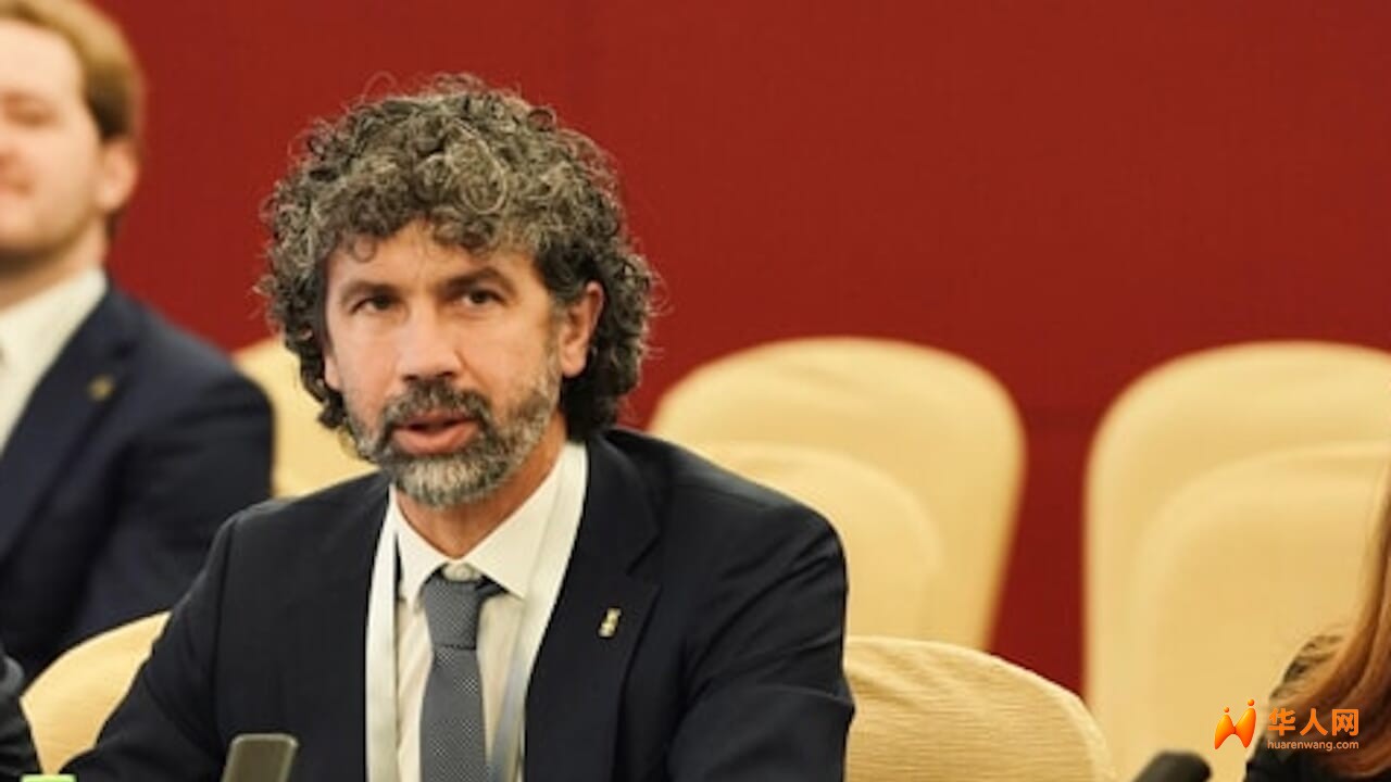 Forum culturale Italia-Cina - Damiano Tommasi 8 novembre 2024 _ foto ufficio sta.jpeg