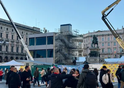piazza-duomo-trasformata-in-baraccopoli-per-lo-olimpiadi-milano-cortina-2026-5.webp