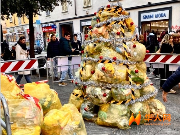 一棵“垃圾树”戳痛米兰华人街：商业与生活的矛盾，终于藏不住了！ …