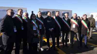 Inaugurazione A33 con Cirio e sindaci.jpg