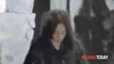 Donna trovata morta in via Paruta a Milano. La foto. Si cerca di capire l'i.jpeg
