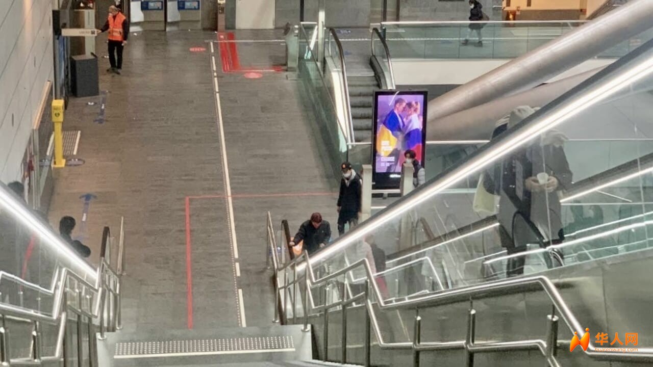 问路变噩梦！布雷西亚地铁站5名年轻人联手施暴被抓