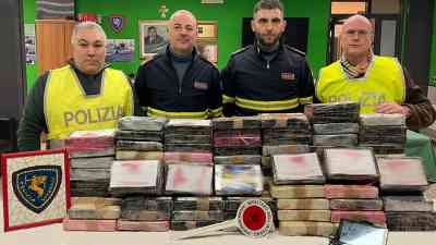 Cocaina Tir Flaminia ovest.jpg