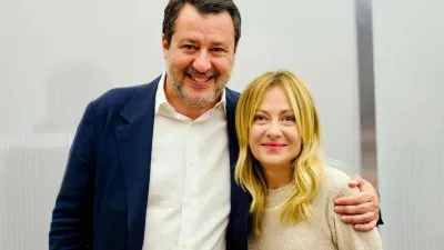 meloni-pranza-al-salone-del-mobile-breve-saluto-con-salvini.webp