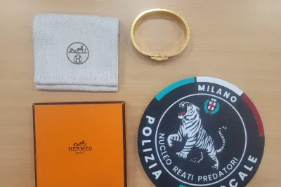 un-braccialetto-di-hermes.webp