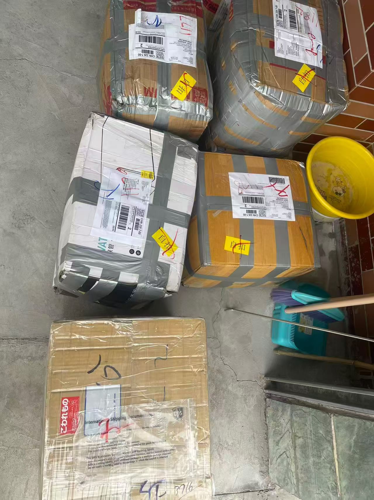 马来西亚寄中国大陆澳门香港回国行李文件低至38人民币一公斤微信fundes